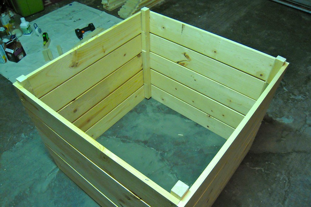 DIY Compost Bin